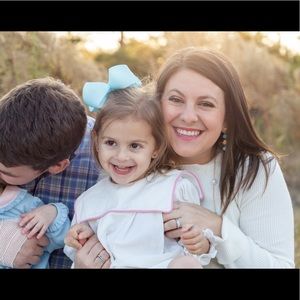 Meet your Posher, Holly